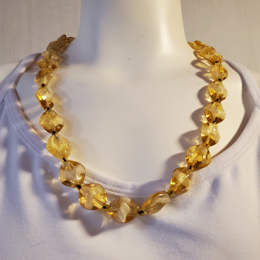 Vintage‎ Amber Colored Glass Necklace